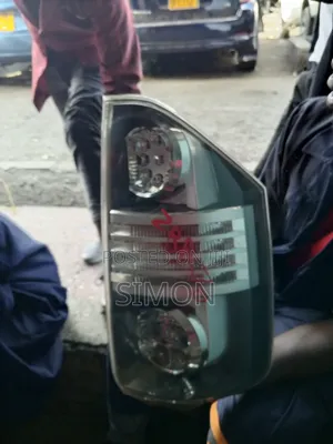 Voxy 2012 Taillight