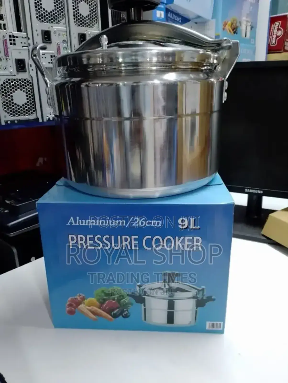 Two Handle Non Explosive Aluminum Pressure Cooker 9 Litres