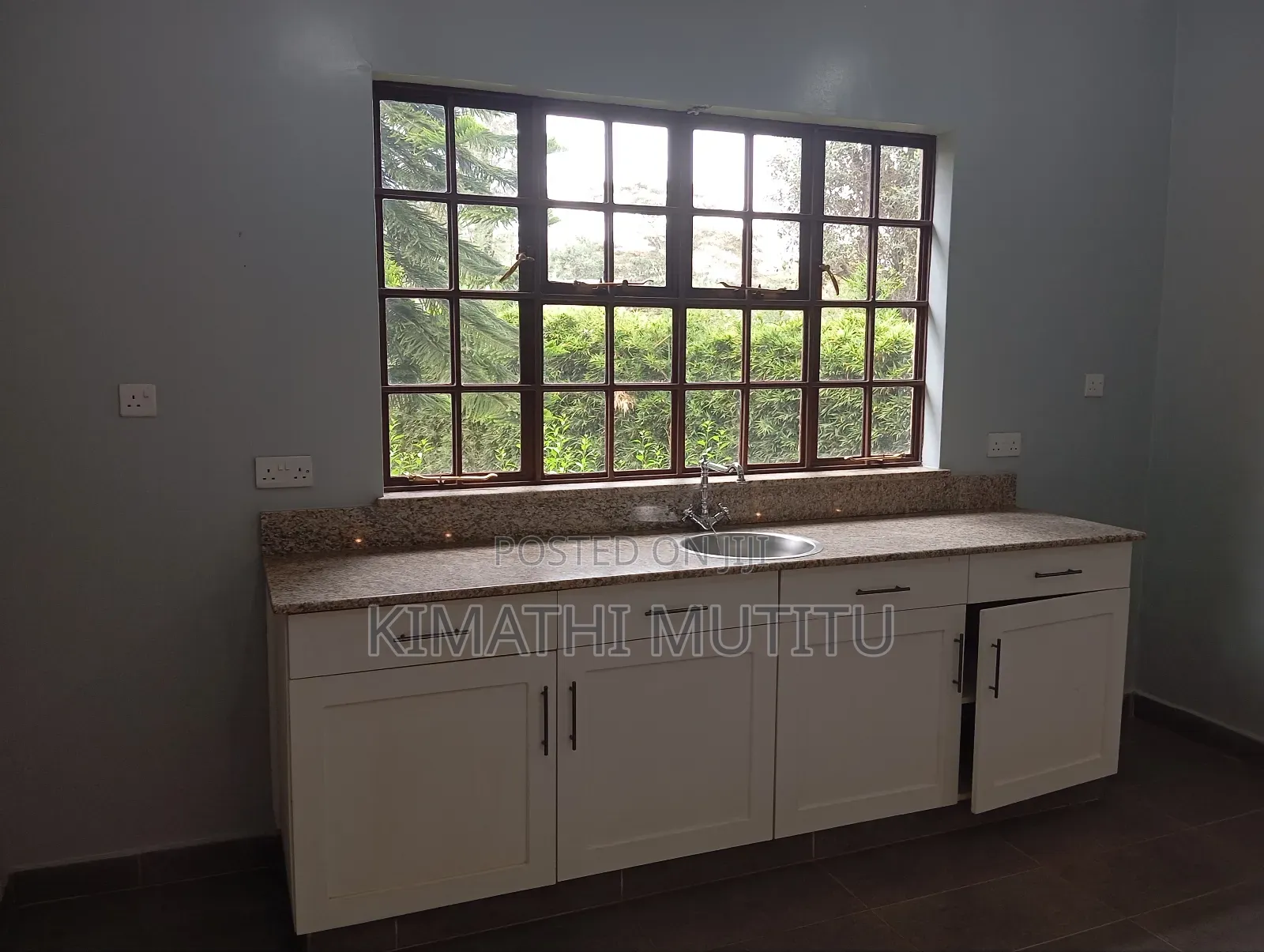5bdrm Maisonette in Gated Community., Hardy for sale
