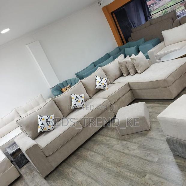 Gorgeous 7 Seater L Seat With a Puff