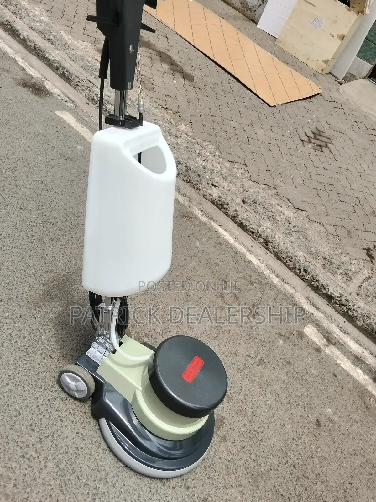 Heavy Duty Floor Scrubber