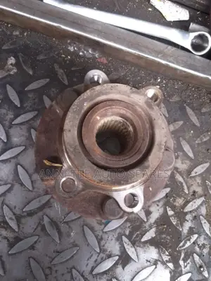 Nissan X Trail Nt 31 Complete Front Hub