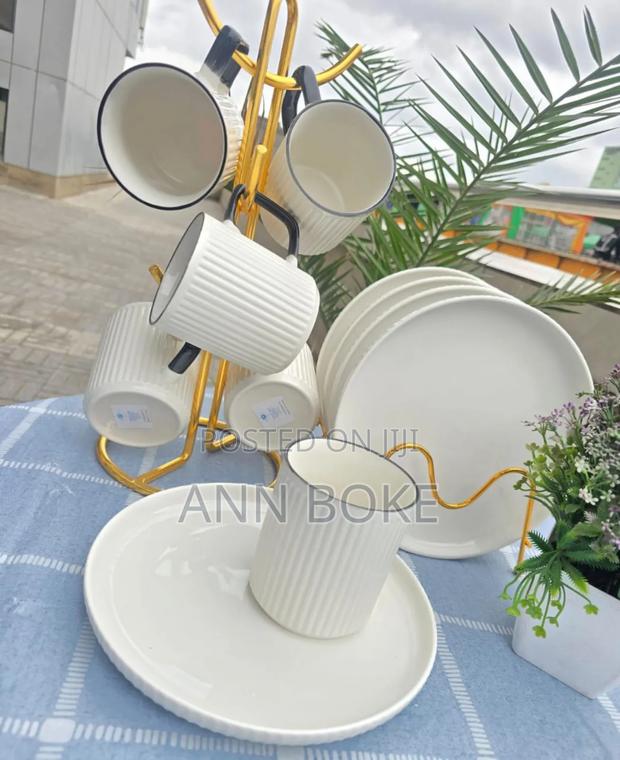 Dinner Set12pcs Combo 
6 Japanese Mugs 
6 Japanese 8inch Plates