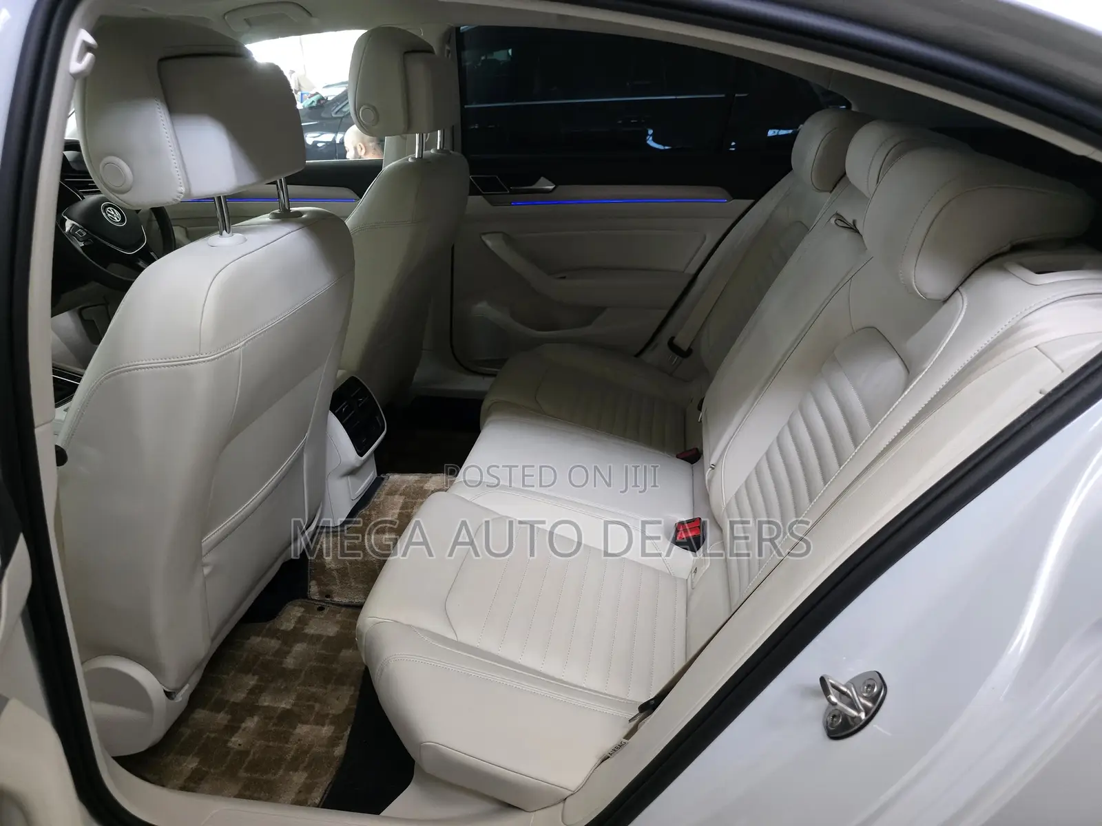 Volkswagen Passat 2018 White