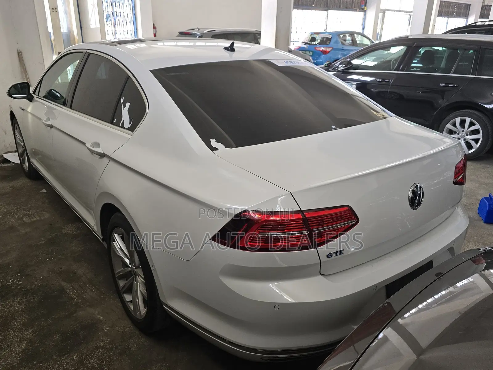 Volkswagen Passat 2018 White