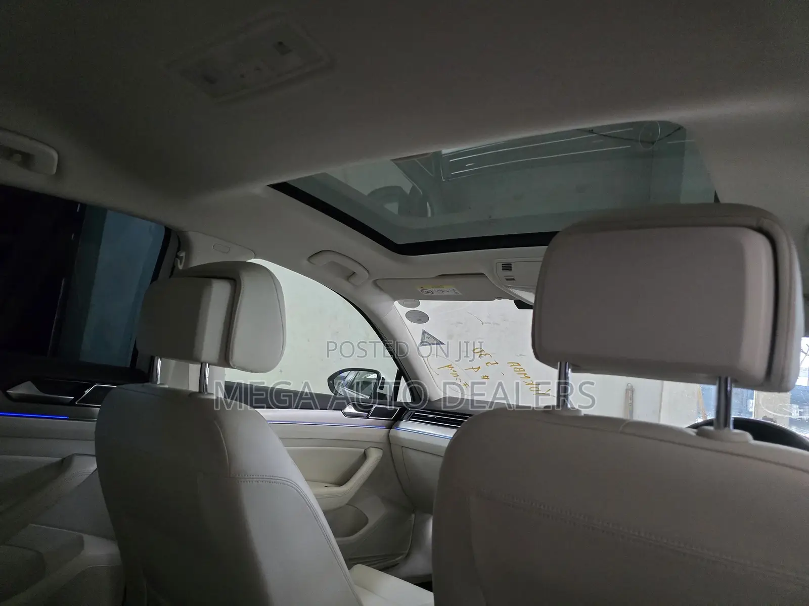Volkswagen Passat 2018 White