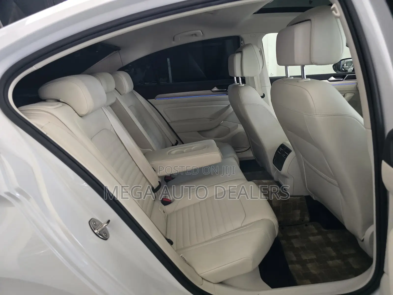 Volkswagen Passat 2018 White