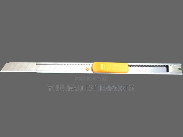 Ingco Cutter Blade Snap Off Utility Knife 9mm