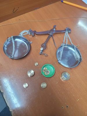 Mechanical Scale - thumbnail 2