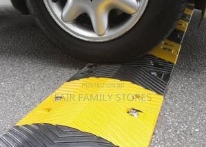 Heavy Duty Speed Bump - thumbnail 2
