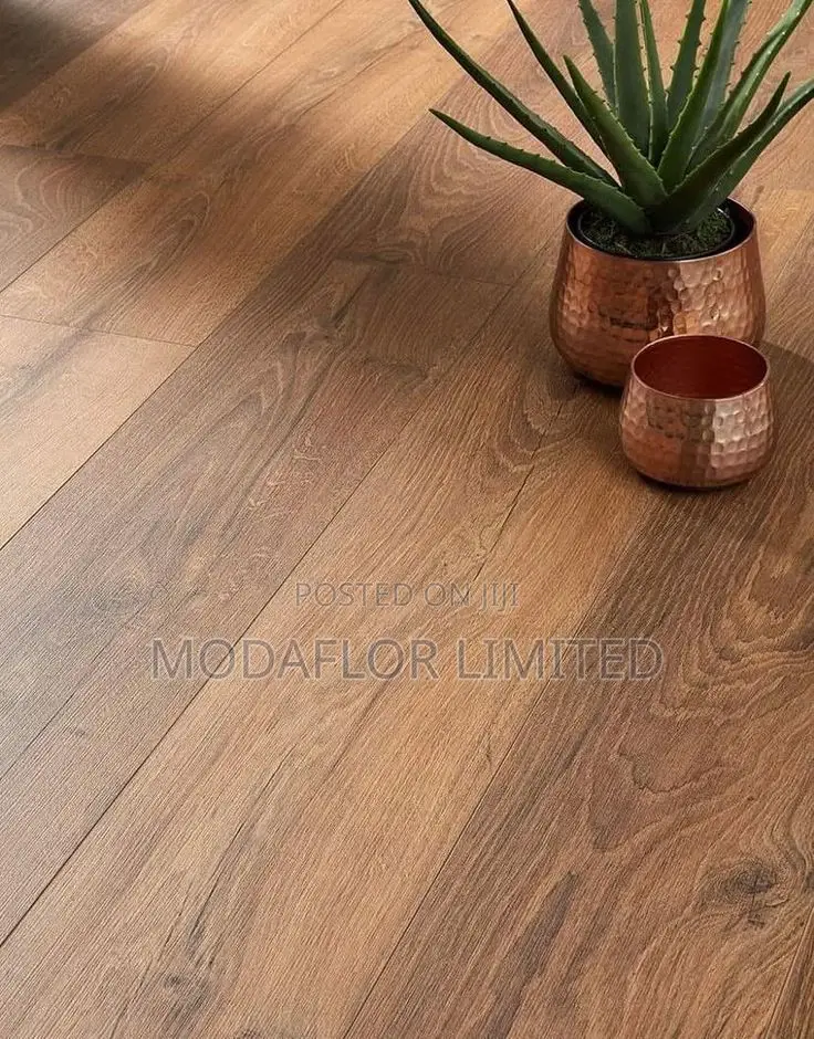 High-Quality 8.3mm Laminate Flooring – Durable Classy Finish