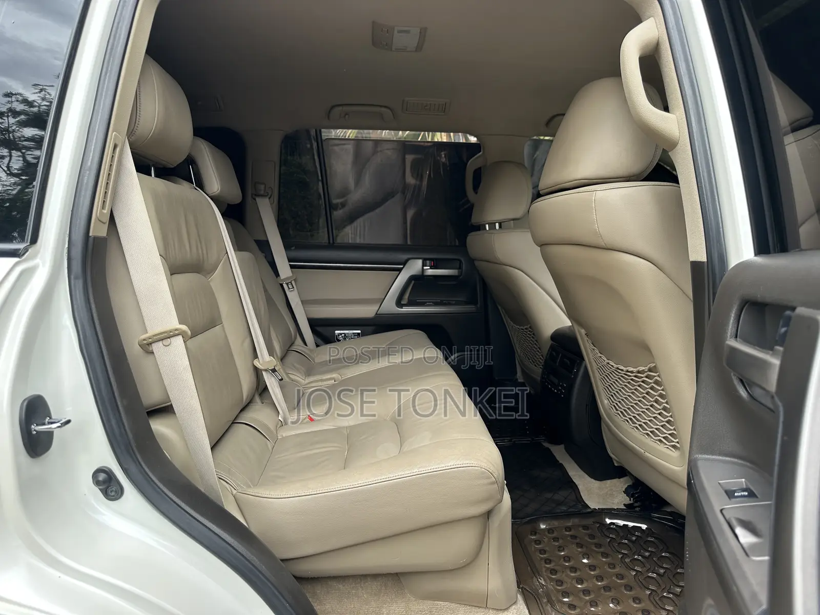 Toyota Land Cruiser 2007 White