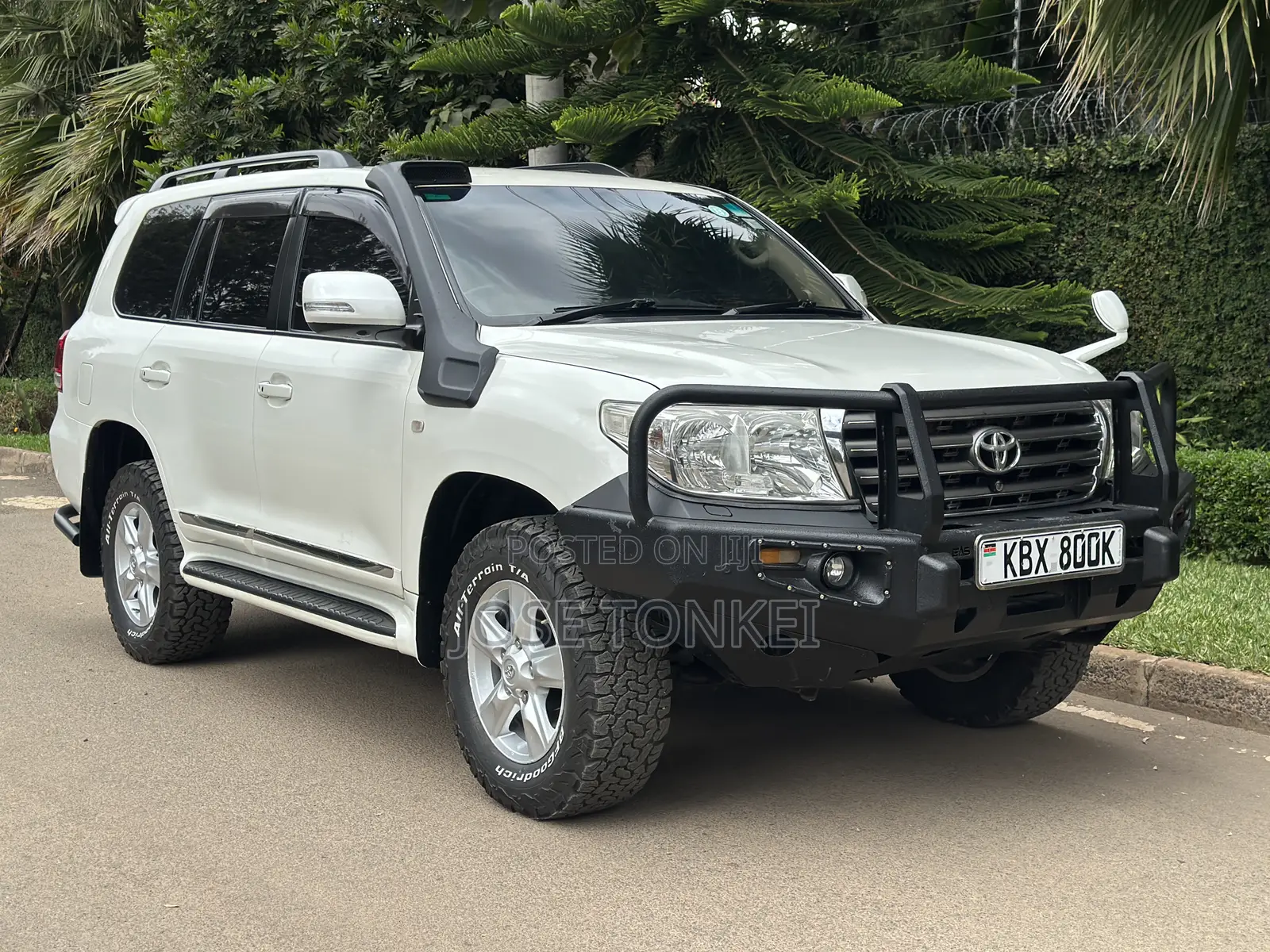 Toyota Land Cruiser 2007 White
