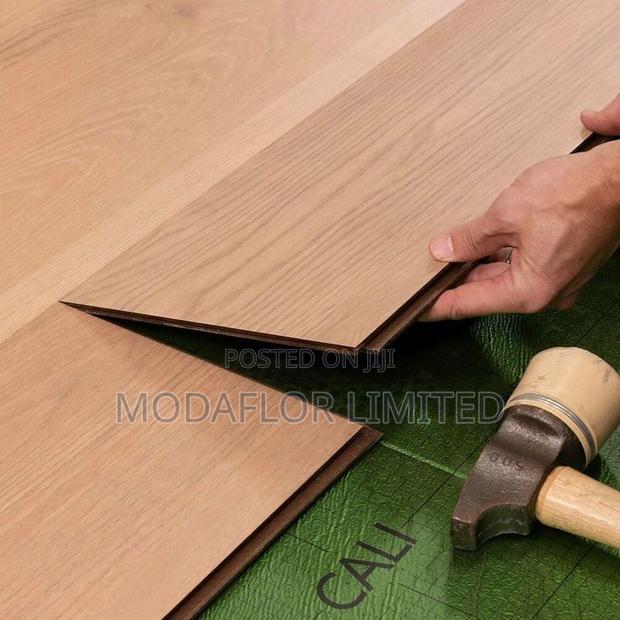 Classy Wood Look Laminate Flooring – 8.3mm Thick With Underlay