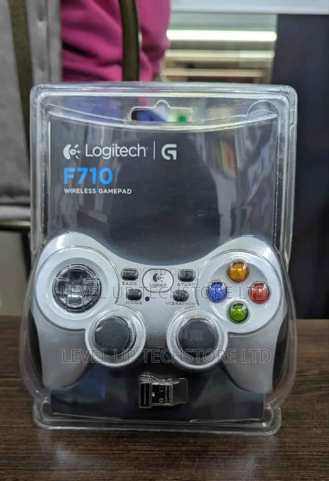 Logitech G F710 Wireless Gamepad