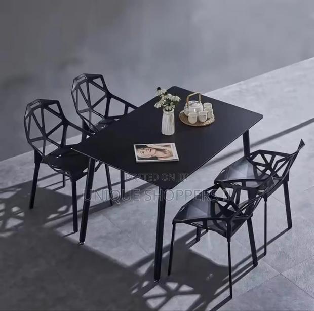 Modern Simple Geometric Pattern Like Plastic Chairs - thumbnail 3