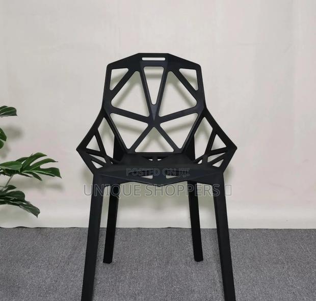 Modern Simple Geometric Pattern Like Plastic Chairs - thumbnail 5