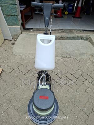 Commercial Floor Scrubber Machine - thumbnail 2