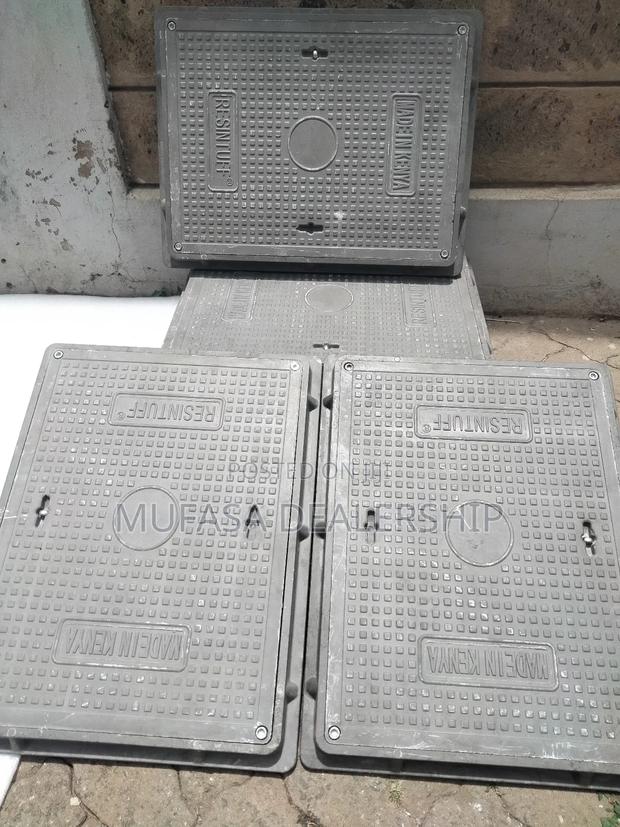 Reinforced Manhole Covers(18 by 24) - main view