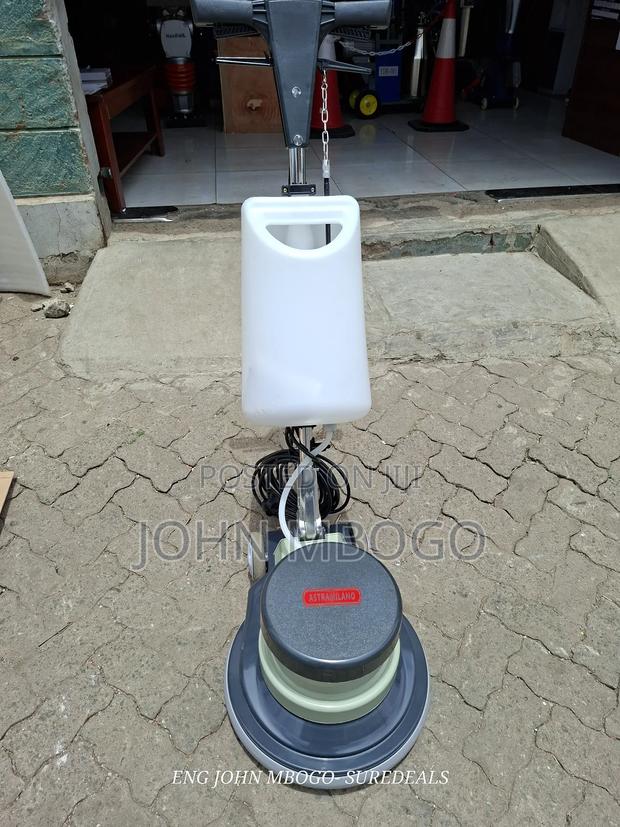 Am-005 Floor Scrubber Machine - main view