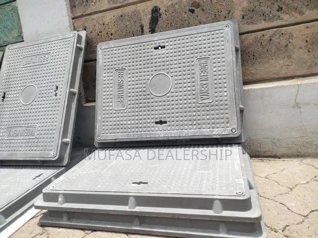 Lockable Manhole Cover - main view