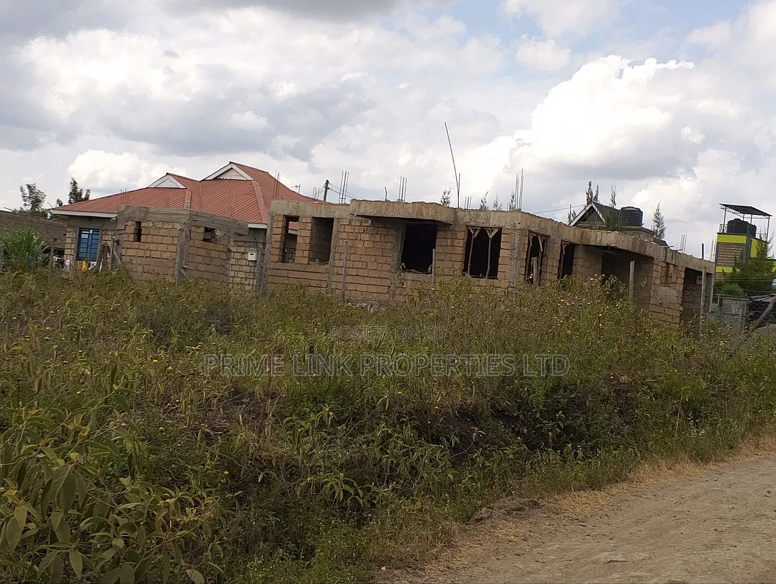 1/8 Plot Kiserian - Pipeline Road ( New Muthaiga)
