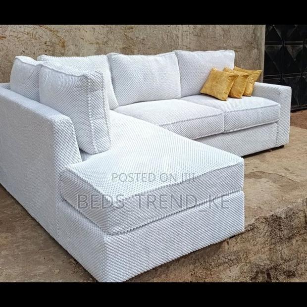 Top White 6 Seater L Seat Sofa With Free Throw Pillows