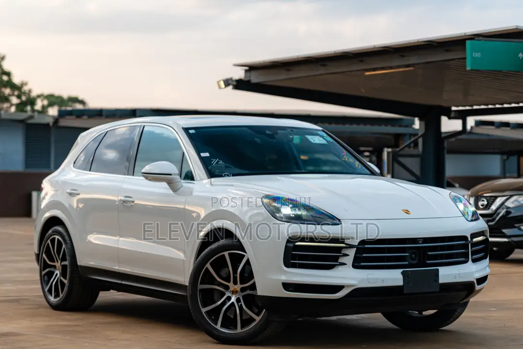 Porsche Cayenne 2018 White