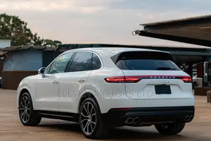 Porsche Cayenne 2018 White