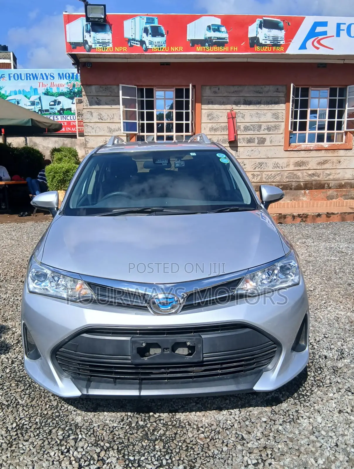 Toyota Corolla Fielder 2017 Silver