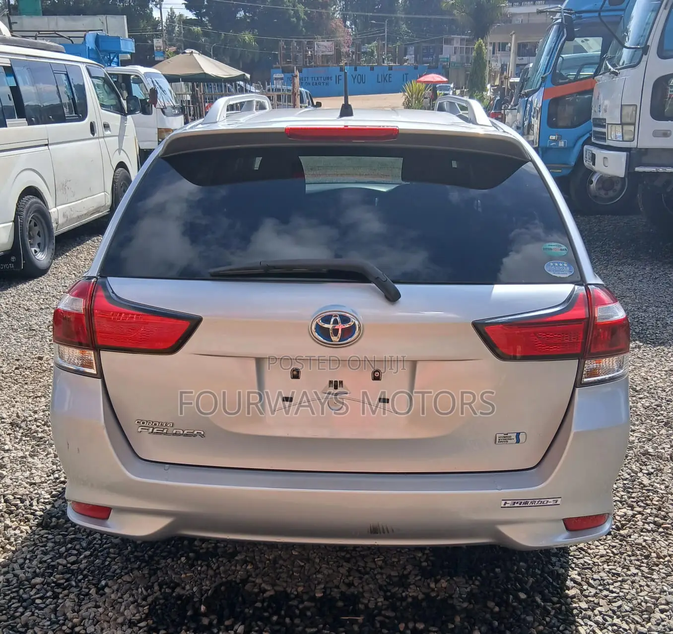 Toyota Corolla Fielder 2017 Silver