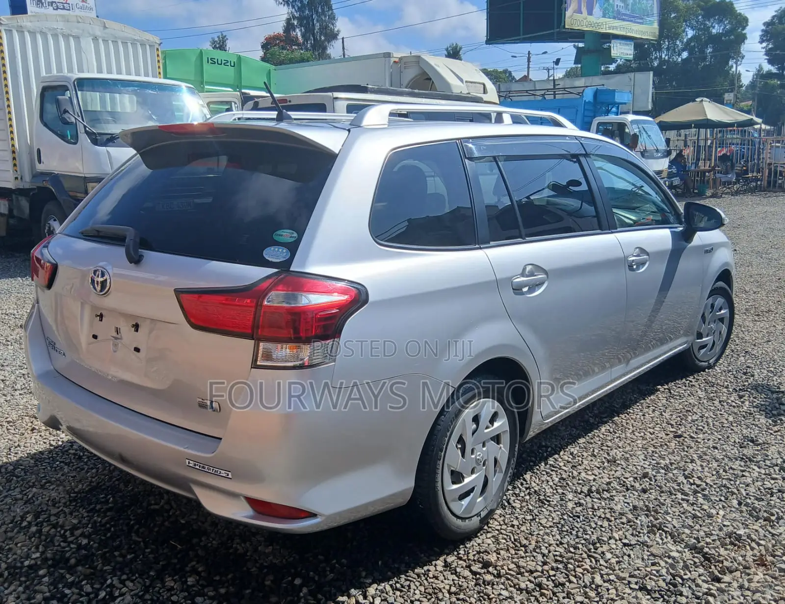 Toyota Corolla Fielder 2017 Silver