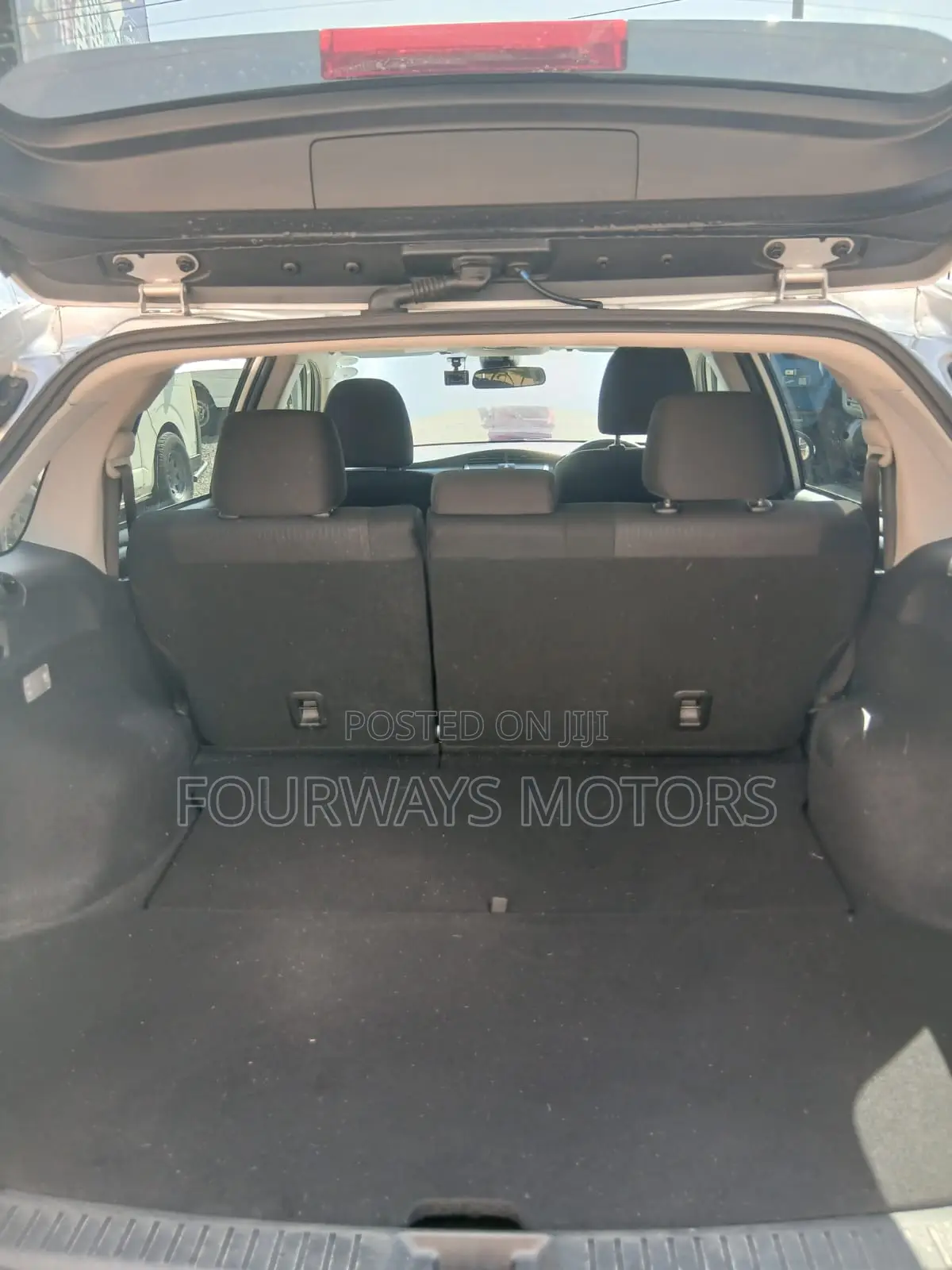 Toyota Corolla Fielder 2017 Silver