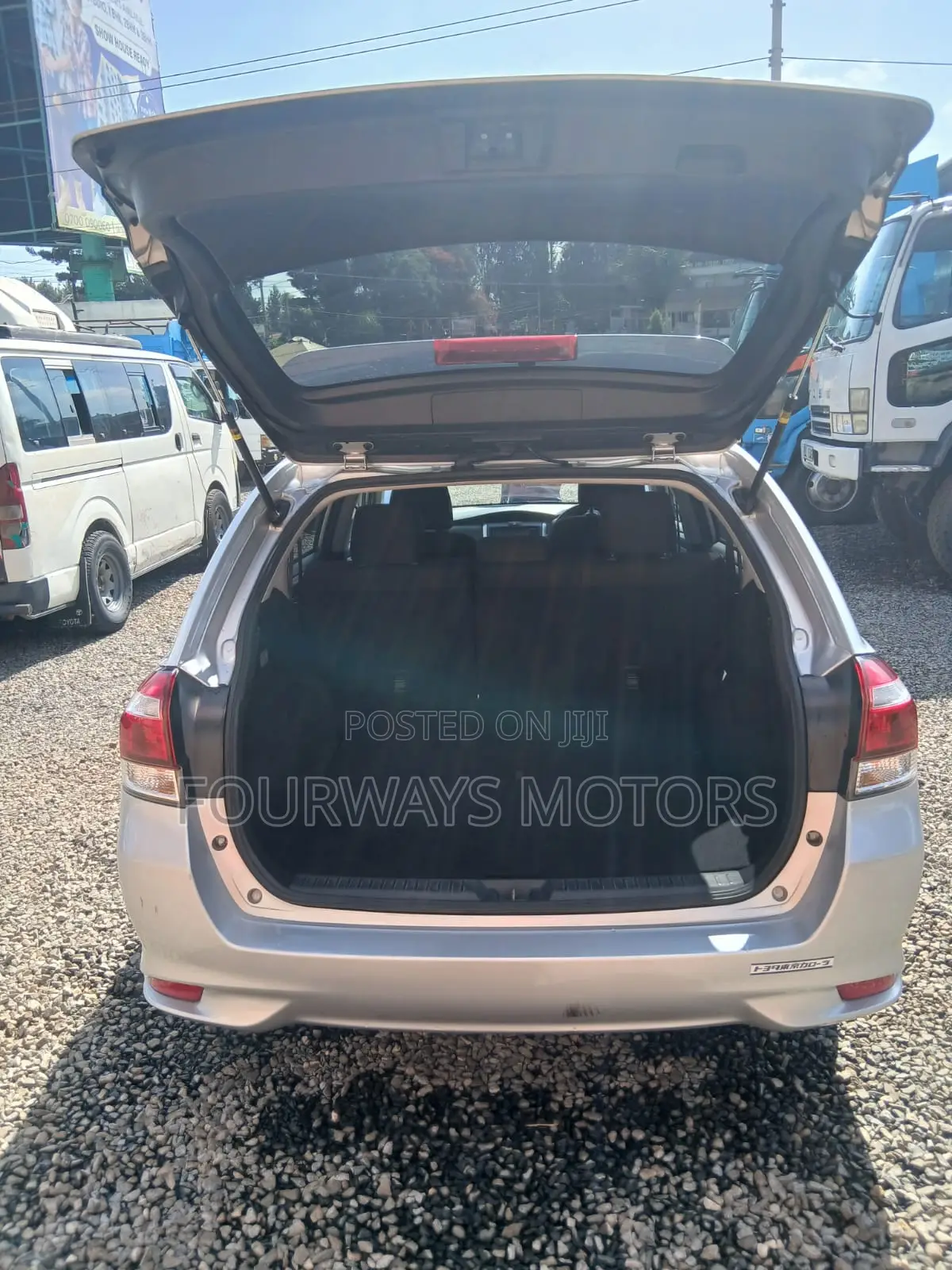 Toyota Corolla Fielder 2017 Silver