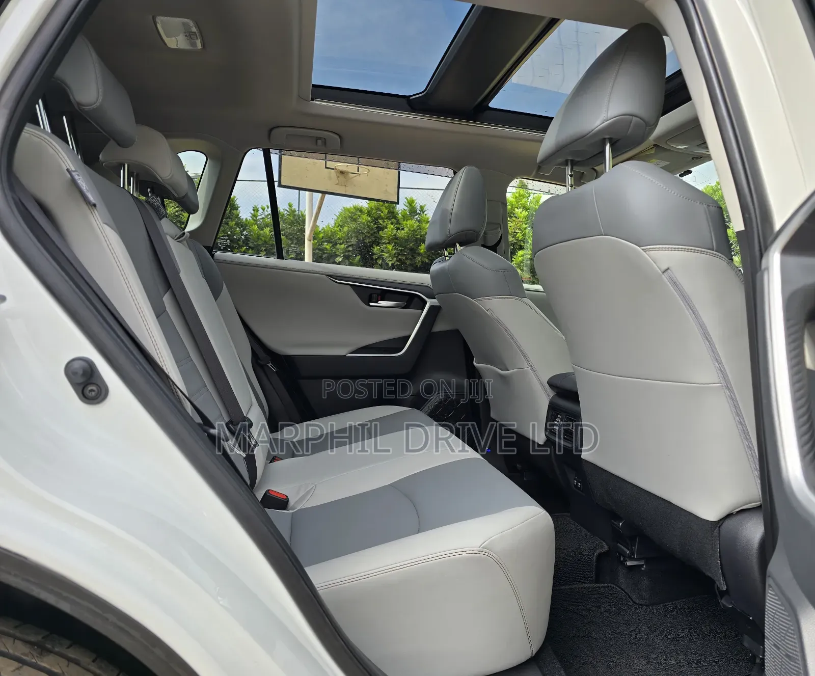 Toyota RAV4 Adventure 2019 White