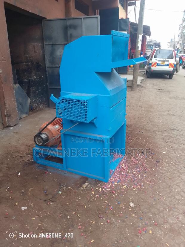 Plastic Crusher Machine - thumbnail 2