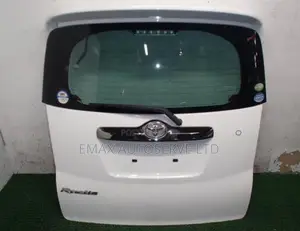 Toyota Ractis 2006-2008 Boot / Tailgate