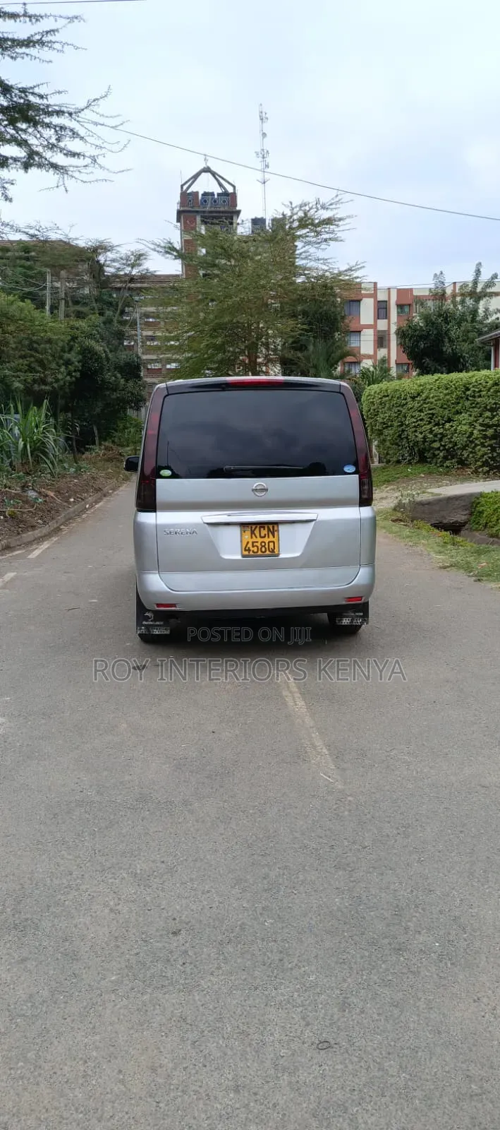 Nissan Serena 2010 Silver