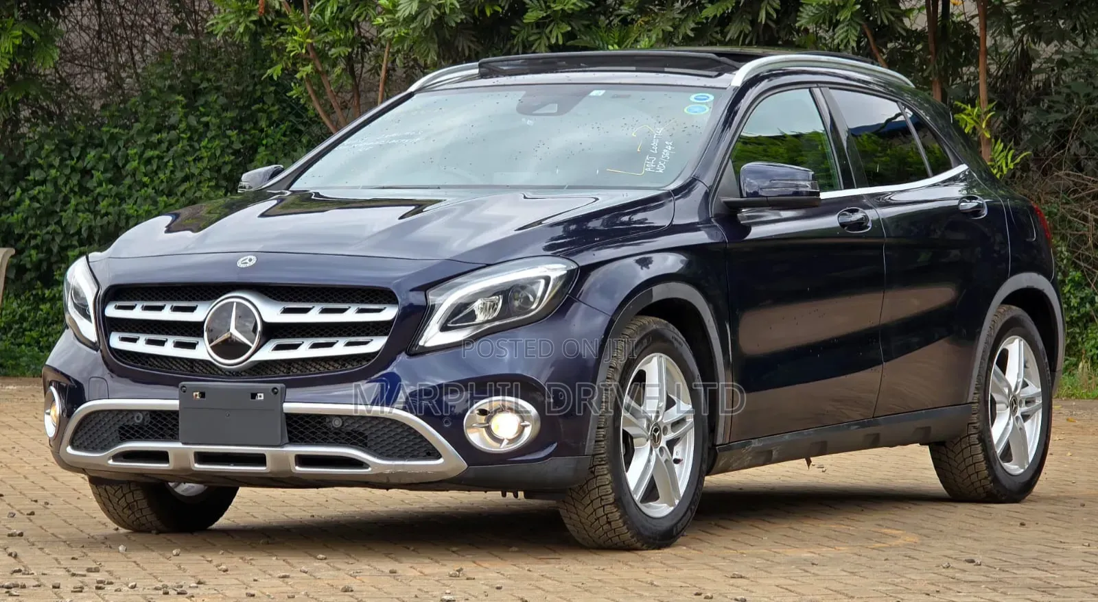 Mercedes-Benz GLA-Class 2018 Blue