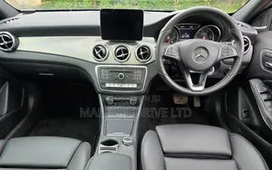 Mercedes-Benz GLA-Class 2018 Blue