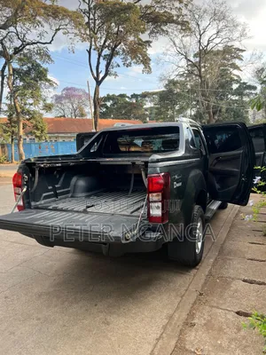 Isuzu D-MAX 2021 Gray