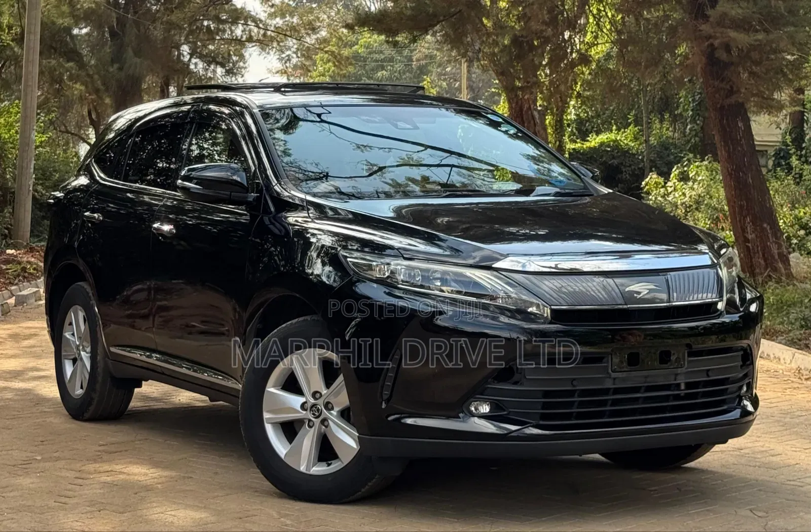 Toyota Harrier 2.0 2019 Black