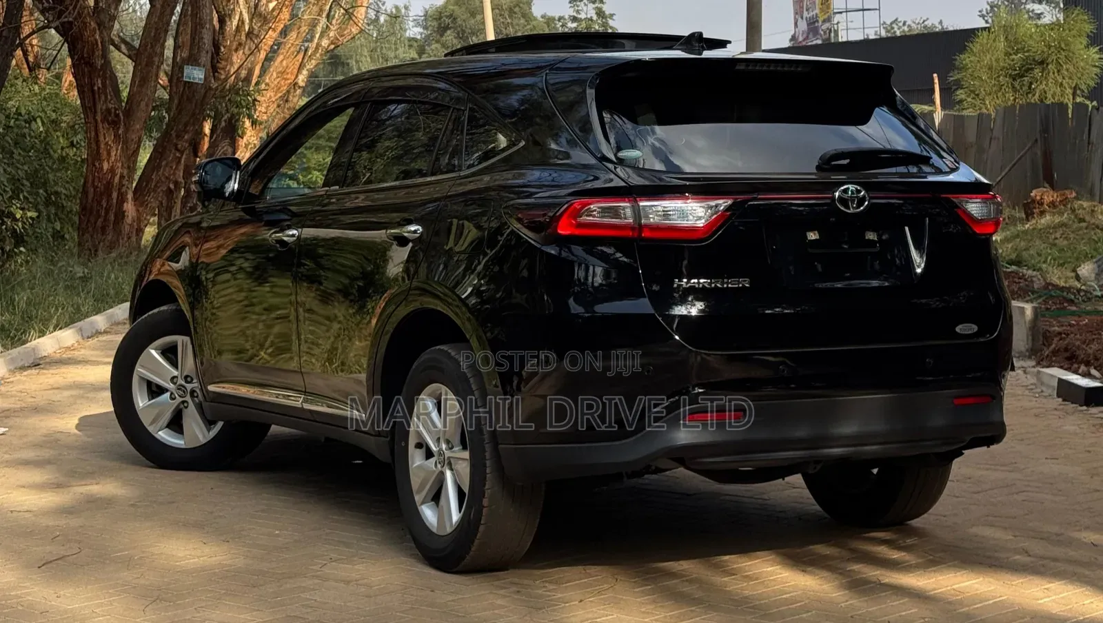 Toyota Harrier 2.0 2019 Black