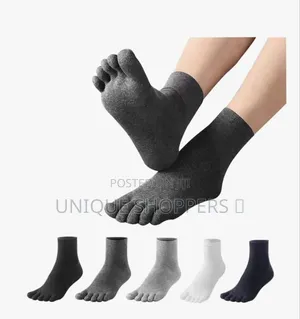 Five Toes Socks - Traditional Tube Socks Like a Jail for Your Toes