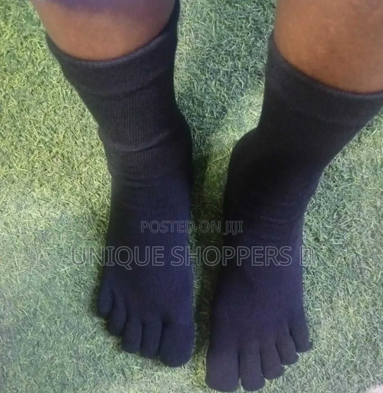 Five Toes Socks - Traditional Tube Socks Like a Jail for Your Toes