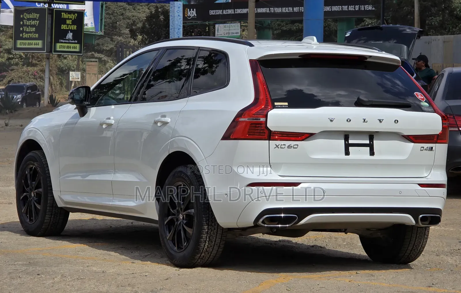 Volvo XC60 T5 R-Design AWD 2019 White
