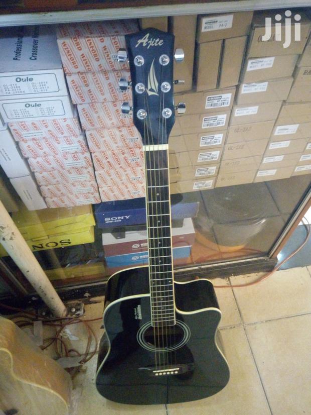 Acoustic Guitar Full Size