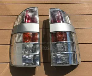 Toyota Voxy 2002/2003 Taillight