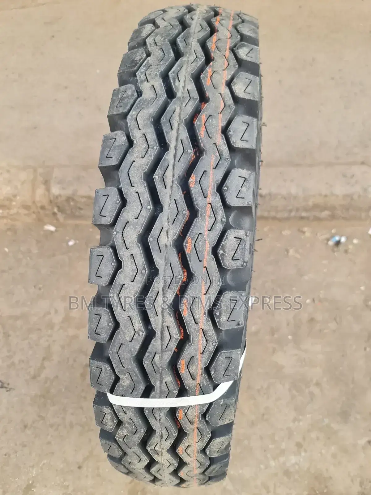 750 R16 Ceat Tyres (India) Commercial.