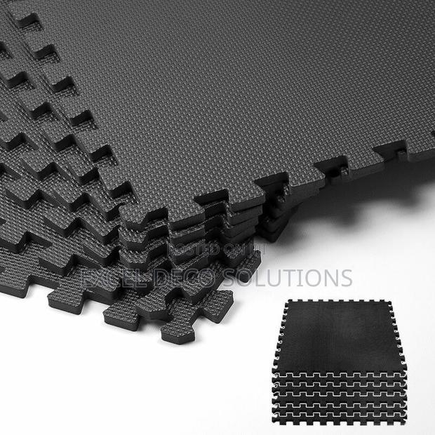 Heavy-Duty Gym Mats – Interlocking Rubber Tiles for Fitness